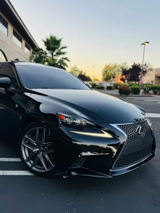 2015 Lexus IS 3rd Gen - Image 11 of 18