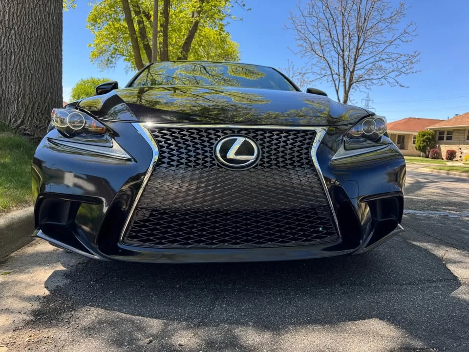 2015 Lexus IS 3rd Gen - Image 5 of 8