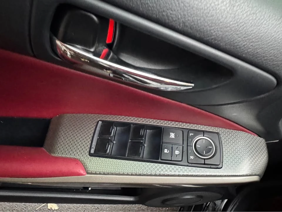 2015 Lexus IS 3rd Gen - Image 9 of 12