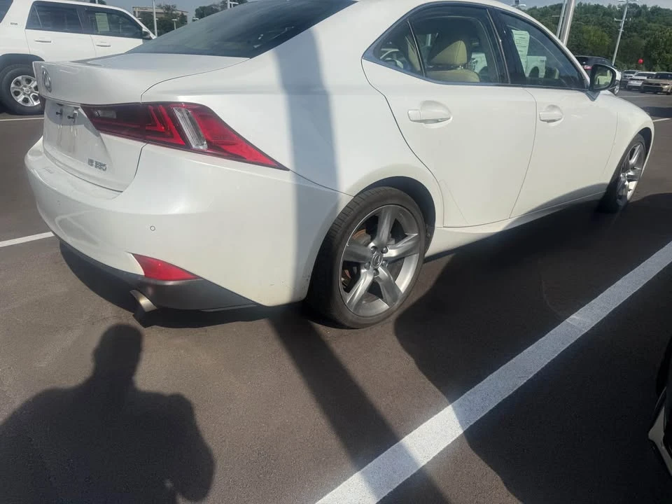 2015 Lexus IS 3rd Gen - Image 4 of 7