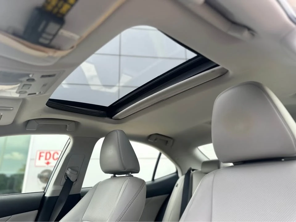 2015 Lexus IS 3rd Gen - Image 20 of 20