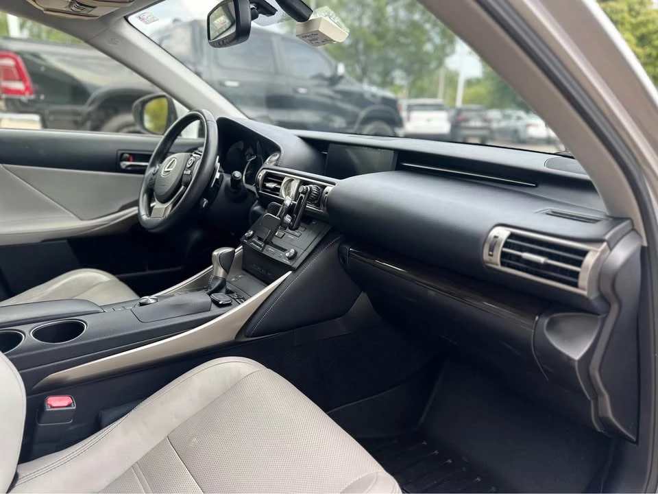 2015 Lexus IS 3rd Gen - Image 12 of 20