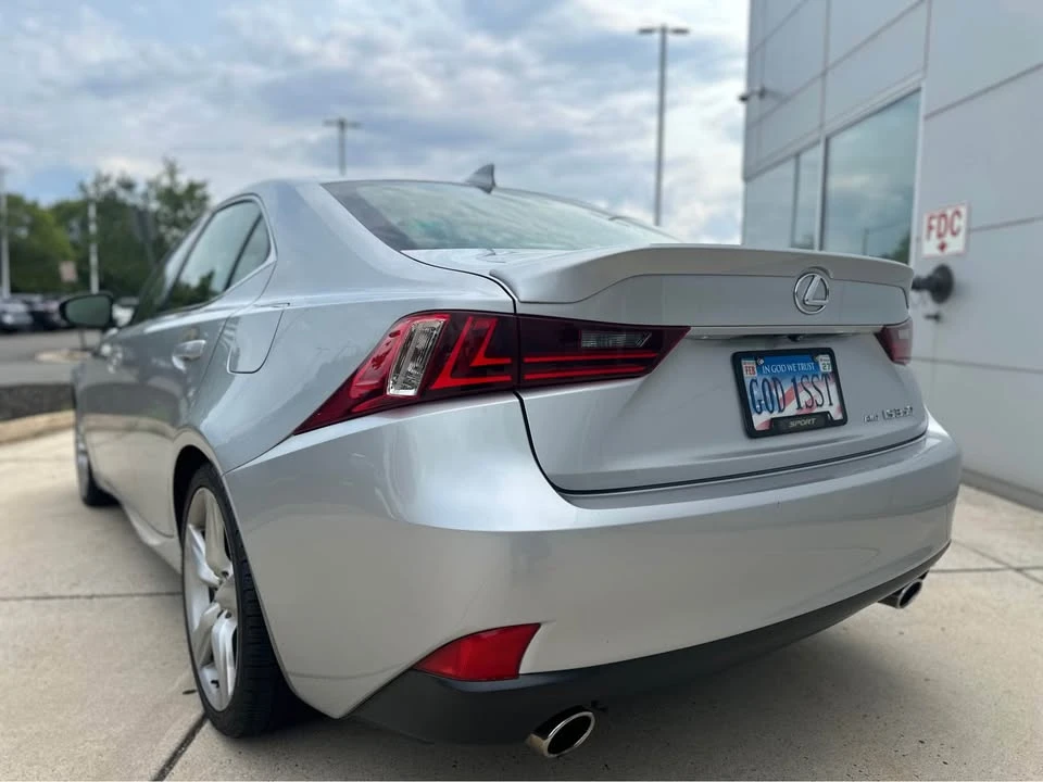 2015 Lexus IS 3rd Gen - Image 4 of 20