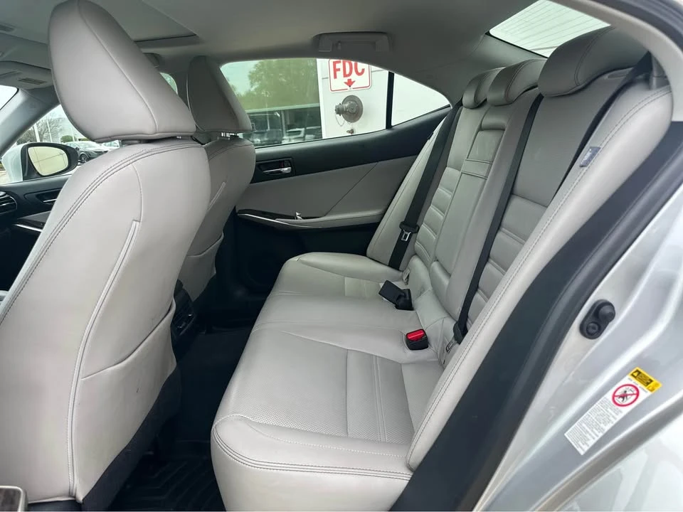 2015 Lexus IS 3rd Gen - Image 11 of 20