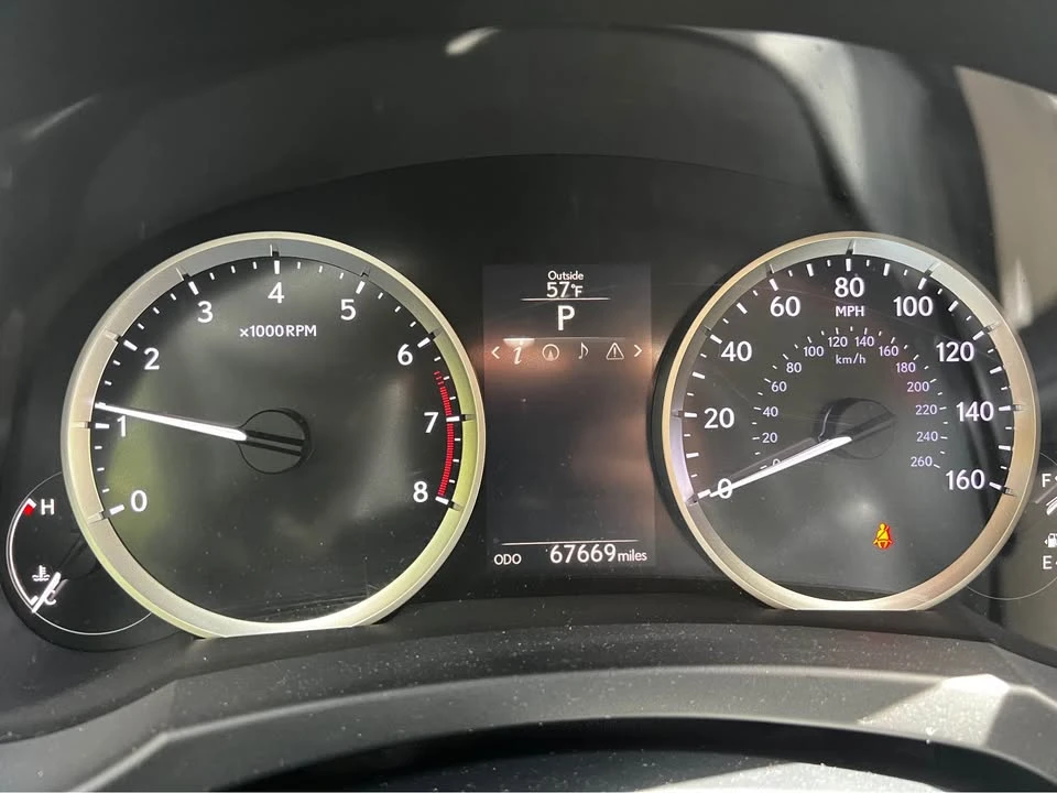 2015 Lexus IS 3rd Gen - Image 7 of 20
