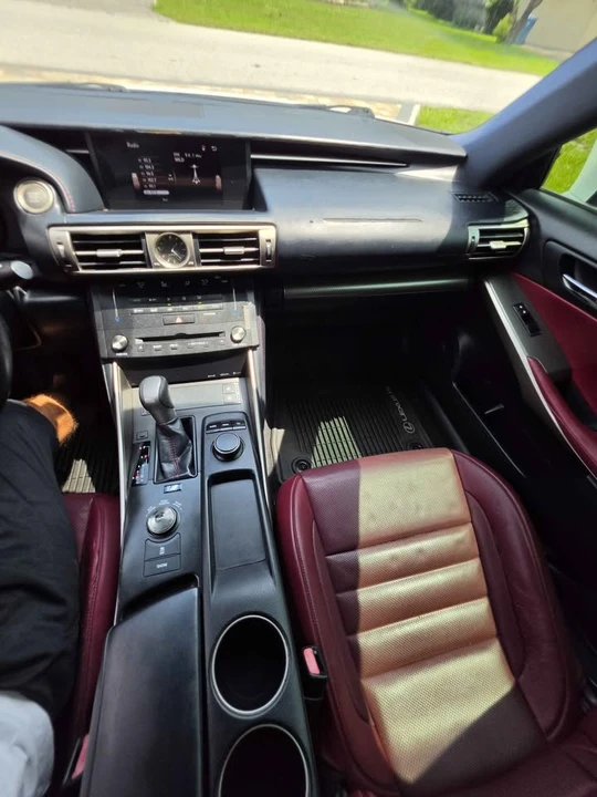 2015 Lexus IS 3rd Gen - Image 11 of 19