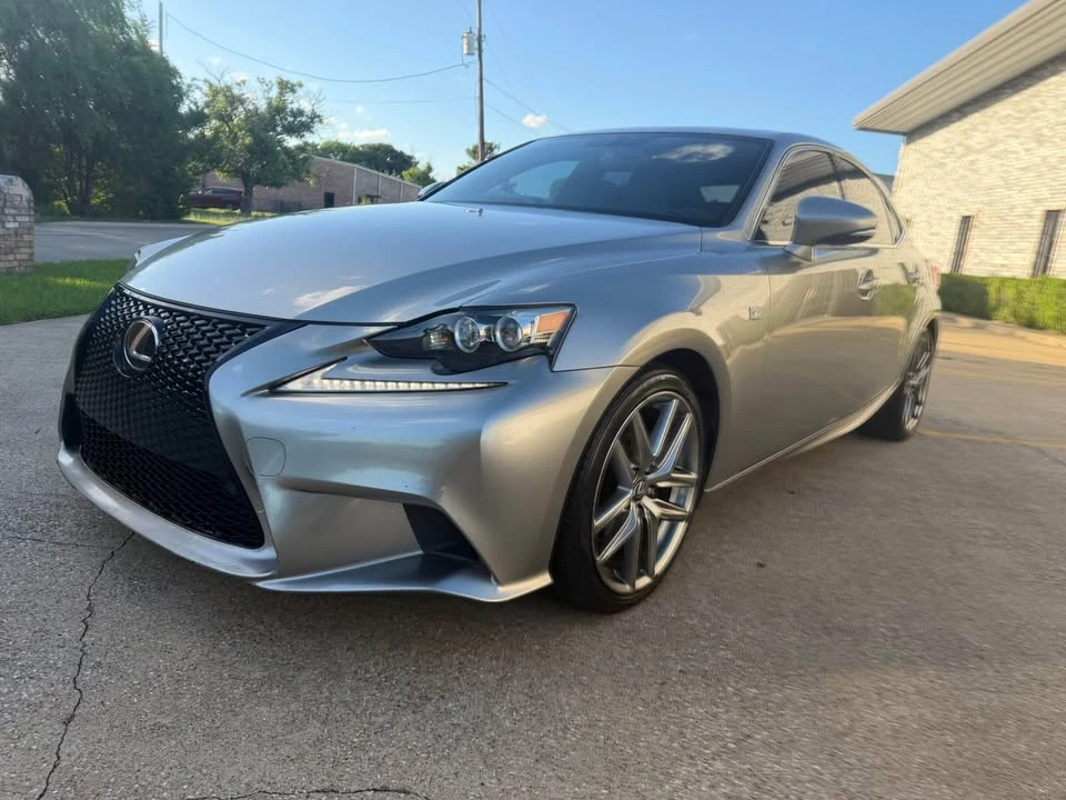 2015 Lexus IS 3rd Gen - Image 19 of 20