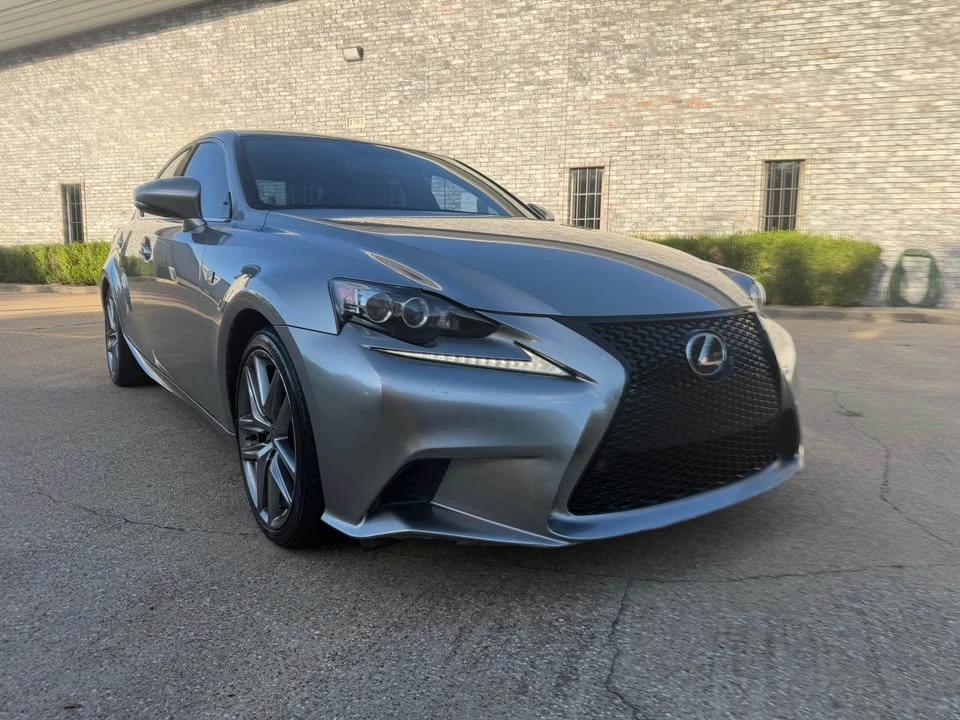 2015 Lexus IS 3rd Gen - Image 18 of 20