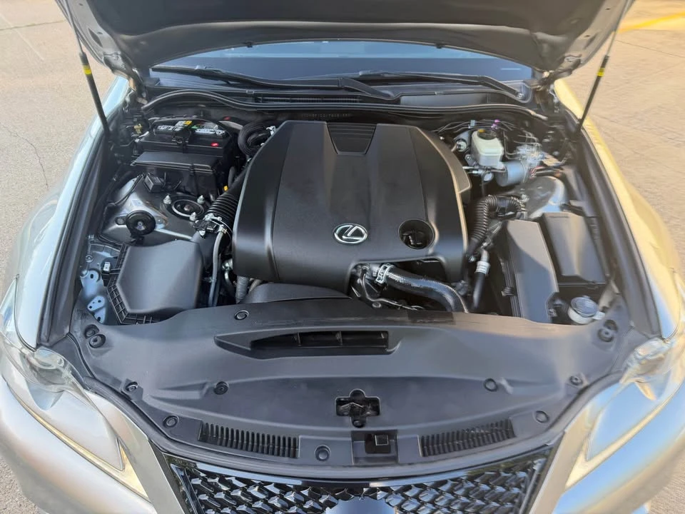 2015 Lexus IS 3rd Gen - Image 12 of 20