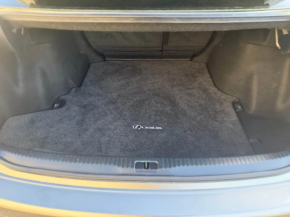 2015 Lexus IS 3rd Gen - Image 13 of 20