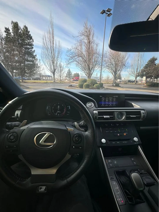 2015 Lexus IS 3rd Gen - Image 16 of 20
