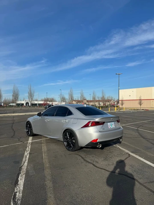 2015 Lexus IS 3rd Gen - Image 4 of 20