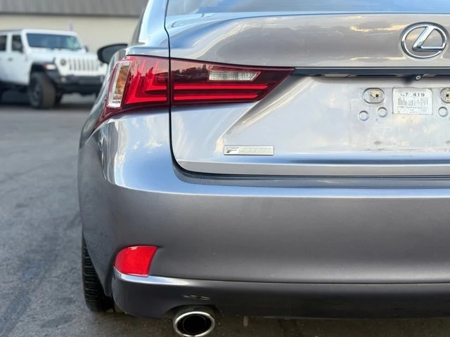 2015 Lexus IS 3rd Gen - Image 8 of 19