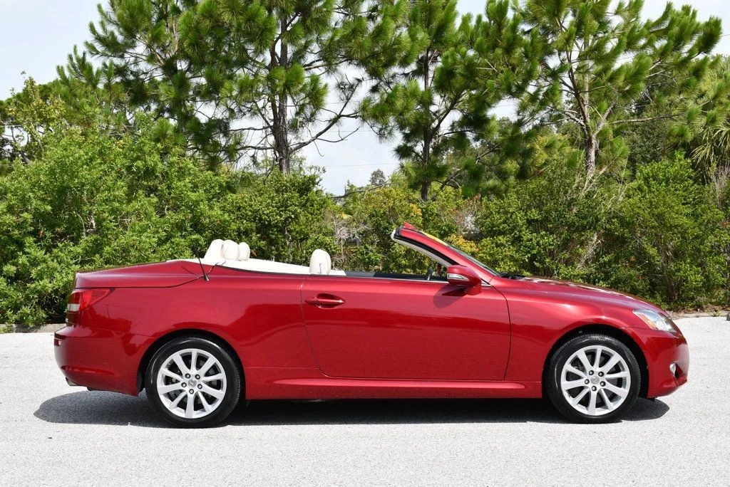 2015 Lexus IS 3rd Gen - Image 7 of 31