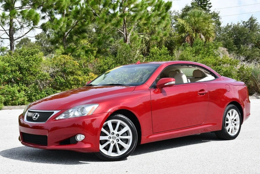2015 Lexus IS 3rd Gen - Image 2 of 31