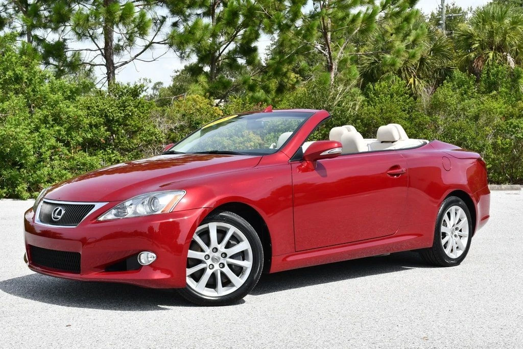 2015 Lexus IS 3rd Gen - Image 17 of 31