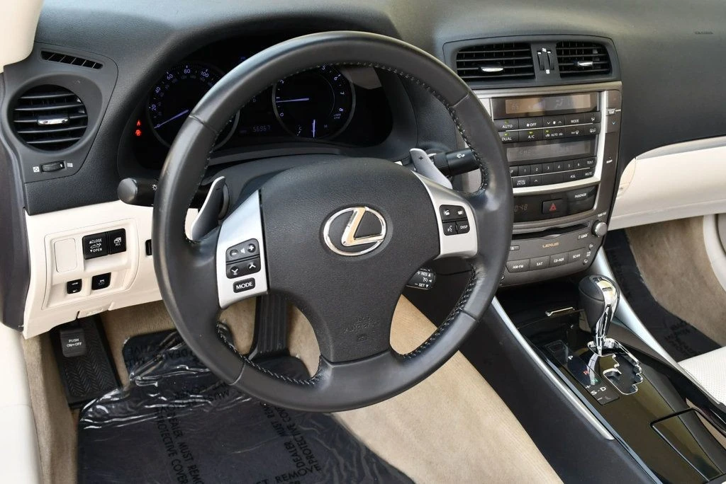 2015 Lexus IS 3rd Gen - Image 12 of 31