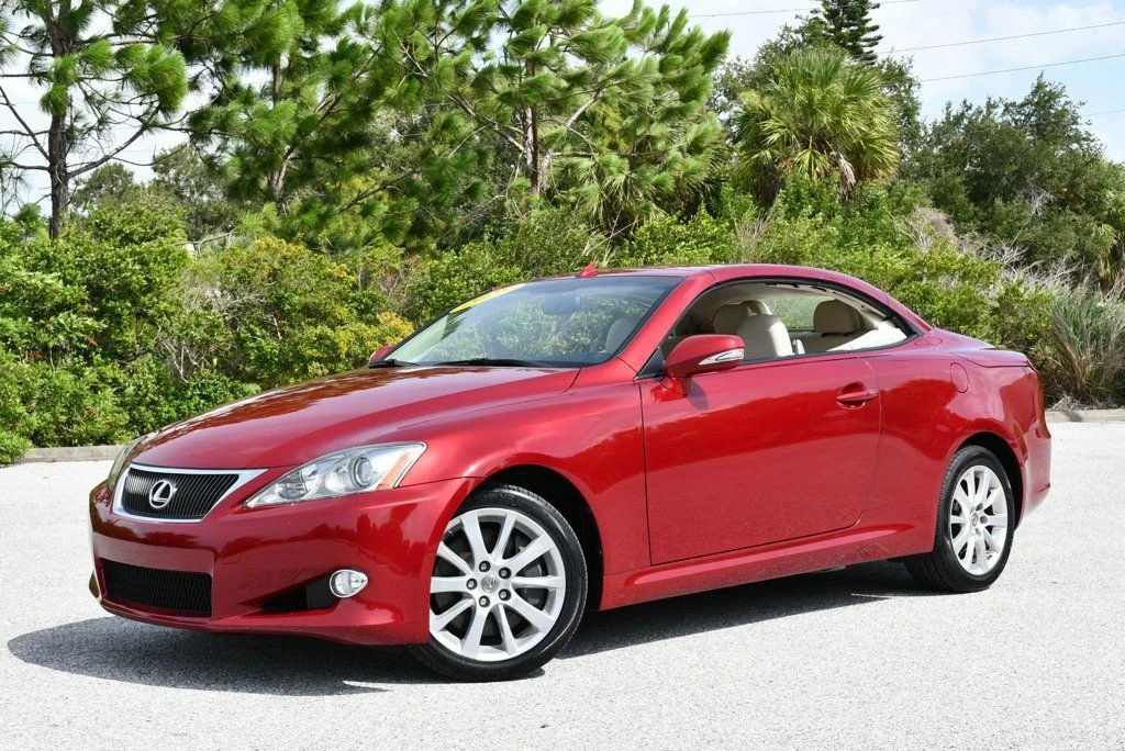2015 Lexus IS 3rd Gen - Image 20 of 31