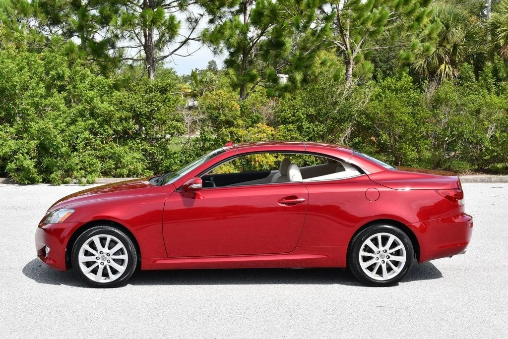 2015 Lexus IS 3rd Gen - Image 31 of 31