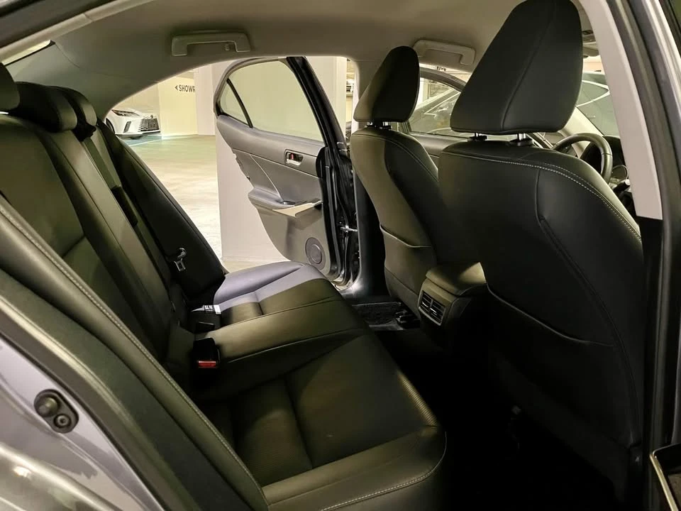 2015 Lexus IS 3rd Gen - Image 5 of 7