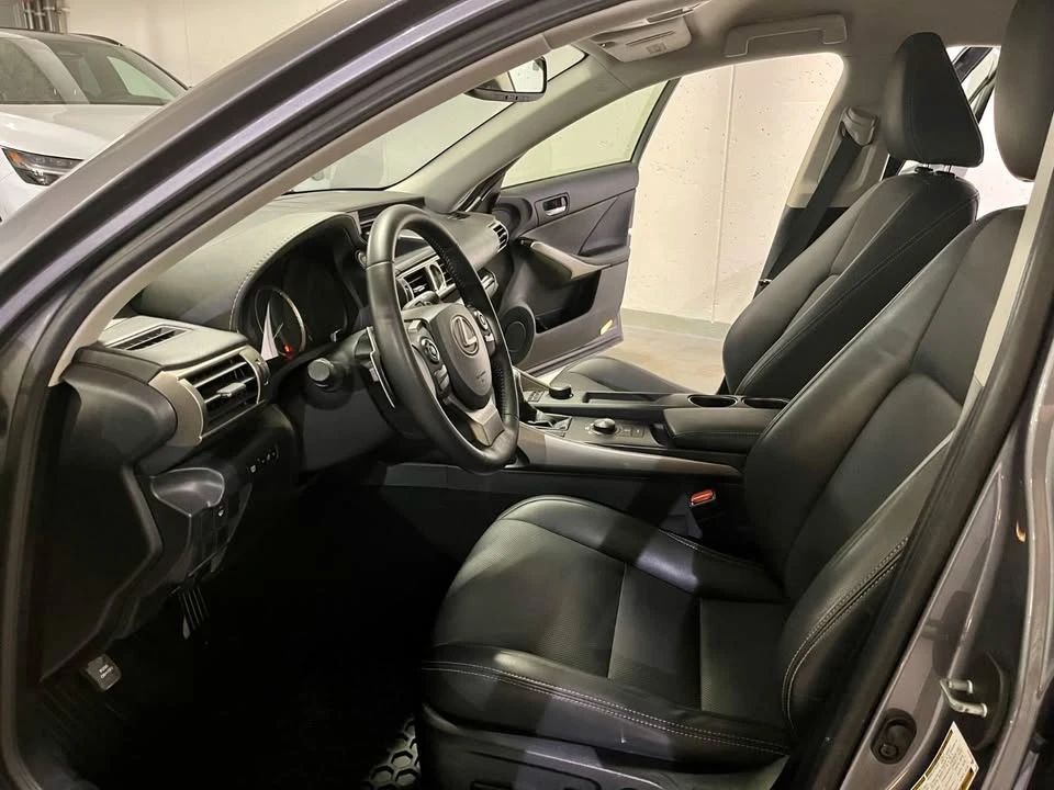 2015 Lexus IS 3rd Gen - Image 6 of 7