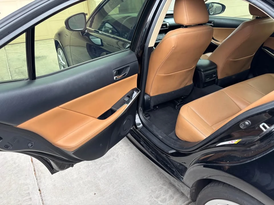 2015 Lexus IS 3rd Gen - Image 8 of 9