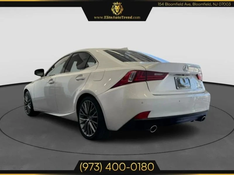2015 Lexus IS 3rd Gen - Image 4 of 12
