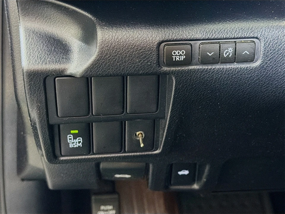 2015 Lexus IS 3rd Gen - Image 12 of 12