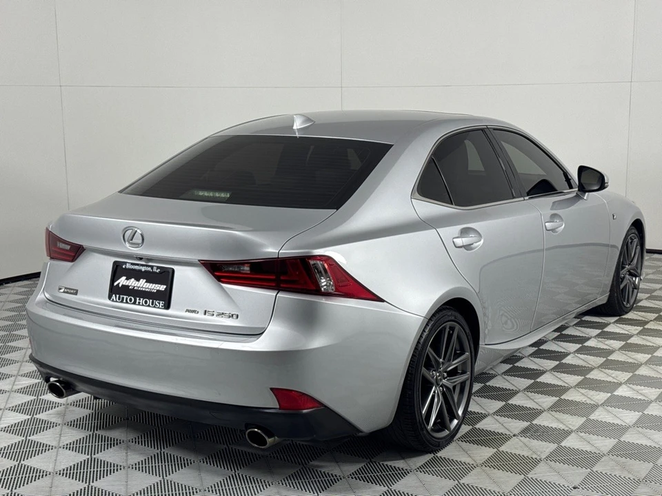 2015 Lexus IS 3rd Gen - Image 5 of 12
