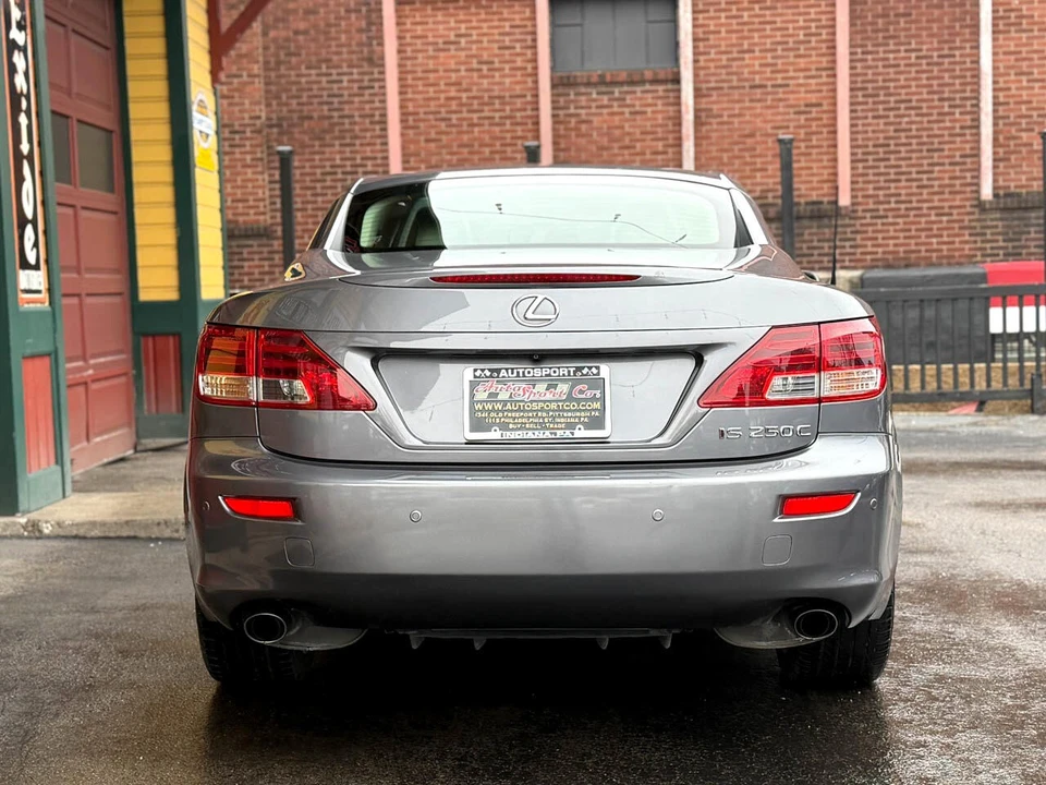 2015 Lexus IS 3rd Gen - Image 6 of 12