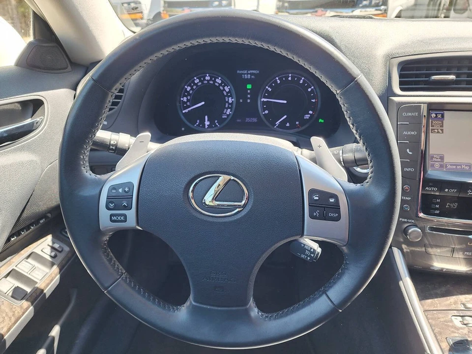2015 Lexus IS 2nd Gen - Image 20 of 31