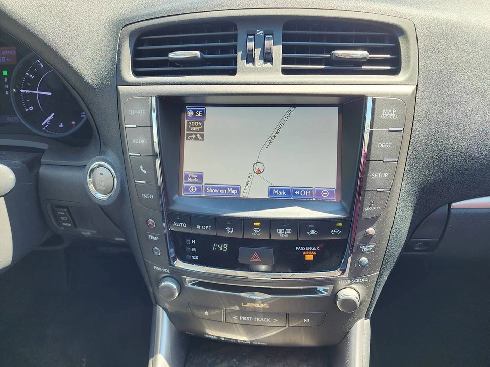 2015 Lexus IS 2nd Gen - Image 22 of 31