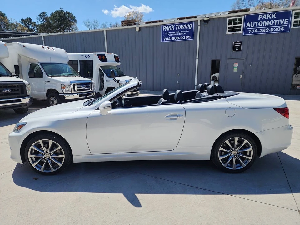 2015 Lexus IS 2nd Gen - Image 3 of 31
