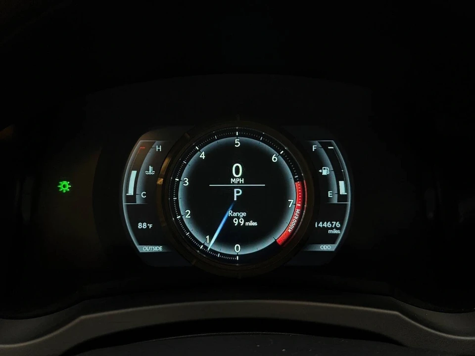 2015 Lexus IS 3rd Gen - Image 20 of 21