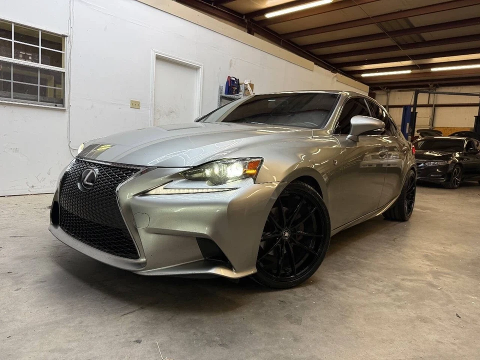 2015 Lexus IS 3rd Gen - Image 12 of 21