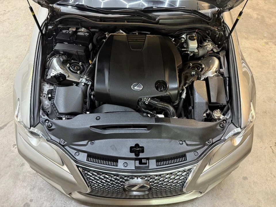 2015 Lexus IS 3rd Gen - Image 17 of 21