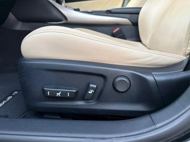 2015 Lexus IS 3rd Gen - Image 19 of 23