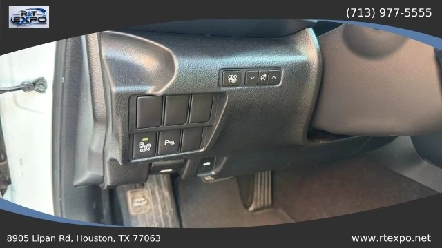 2015 Lexus IS 3rd Gen - Image 23 of 31