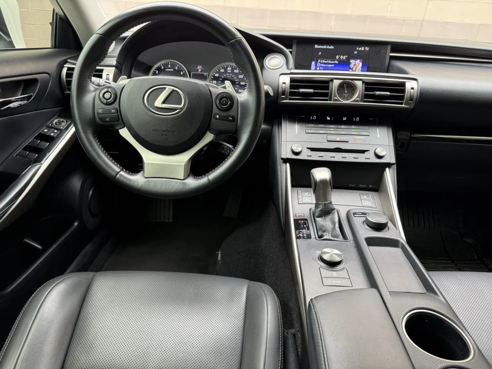 2015 Lexus IS 3rd Gen - Image 8 of 20