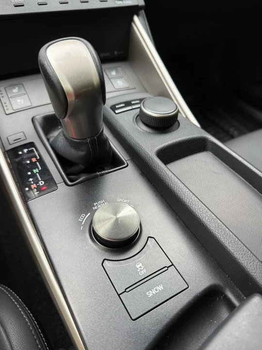 2015 Lexus IS 3rd Gen - Image 11 of 20