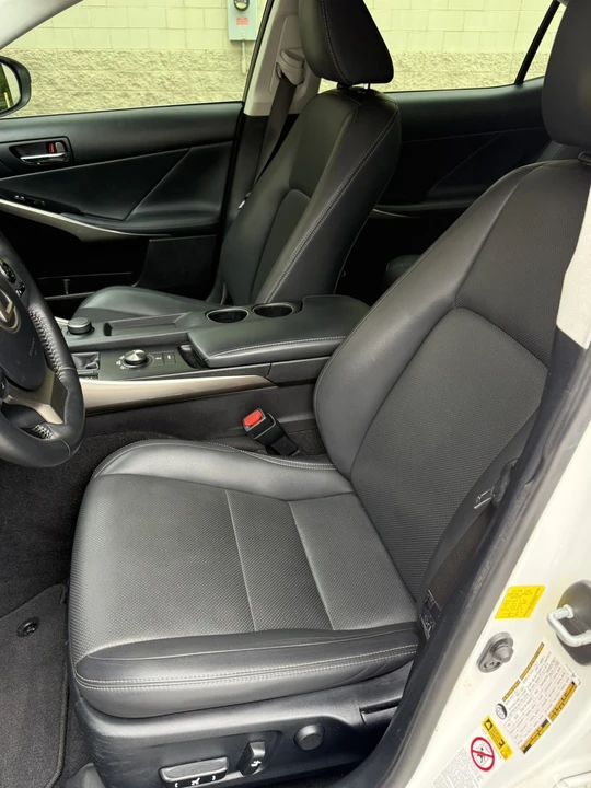 2015 Lexus IS 3rd Gen - Image 13 of 20