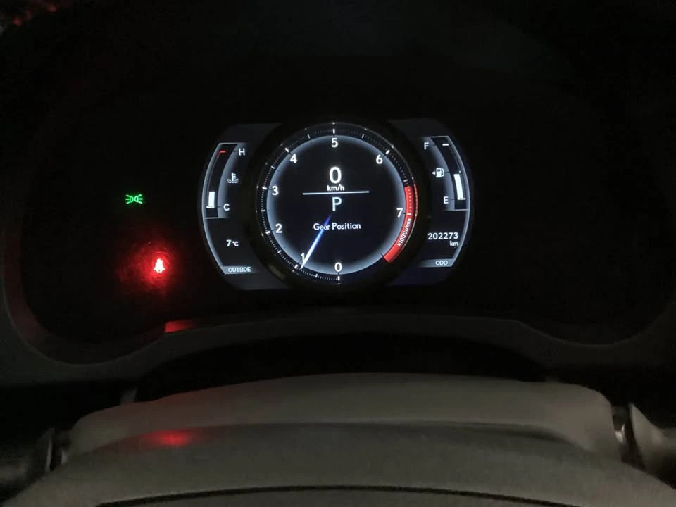 2015 Lexus IS 3rd Gen - Image 9 of 10