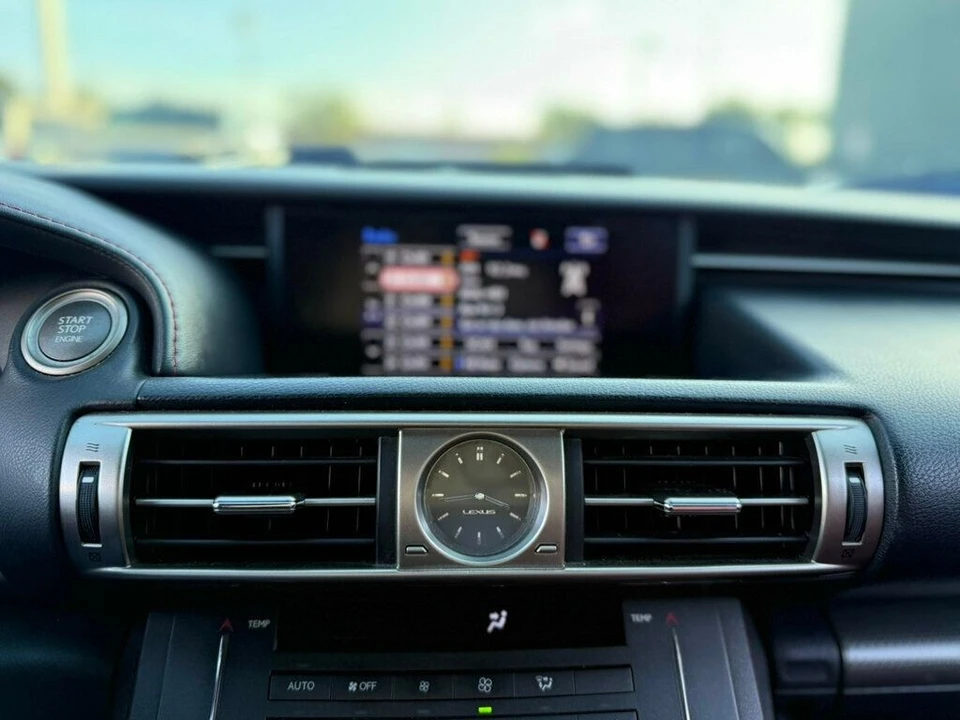 2015 Lexus IS 3rd Gen - Image 16 of 21