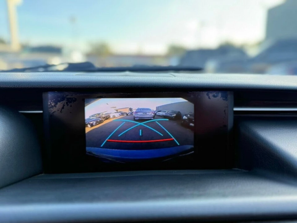 2015 Lexus IS 3rd Gen - Image 15 of 21