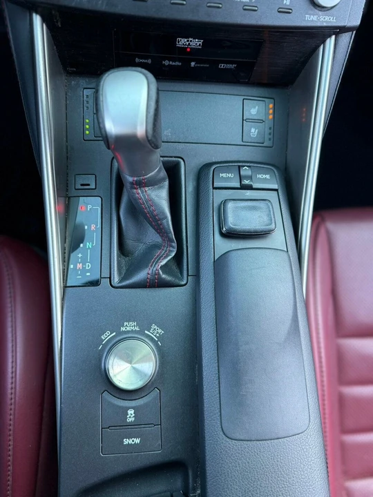 2015 Lexus IS 3rd Gen - Image 18 of 21