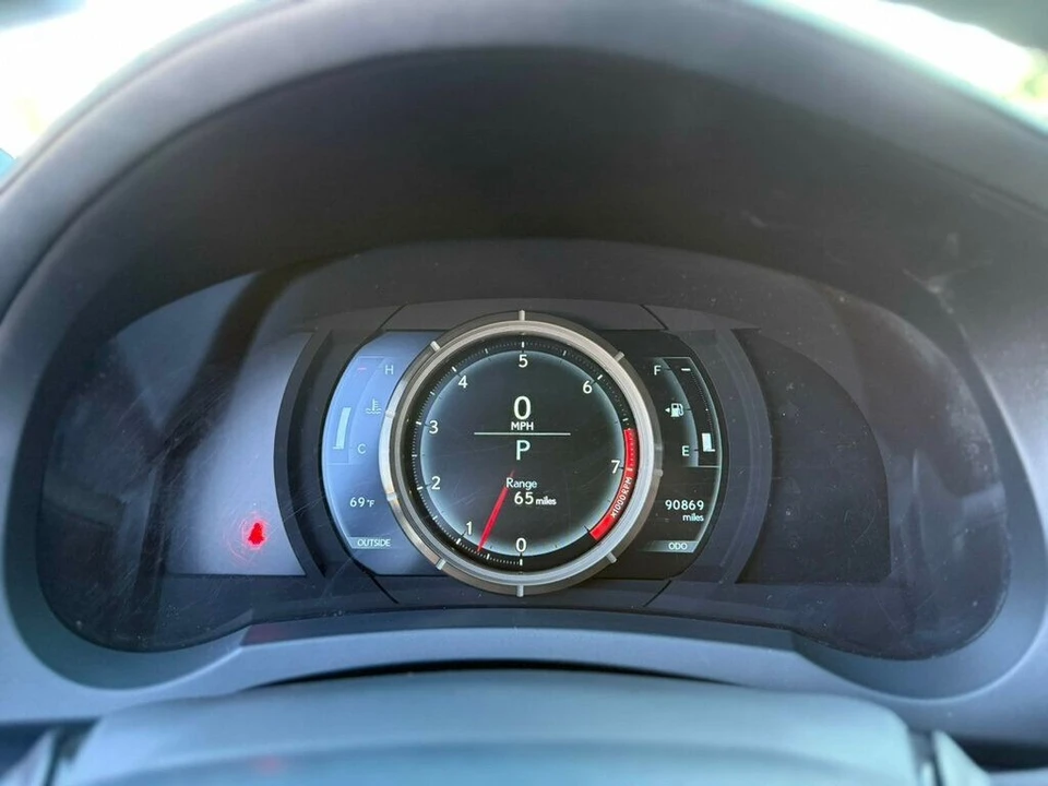 2015 Lexus IS 3rd Gen - Image 13 of 21