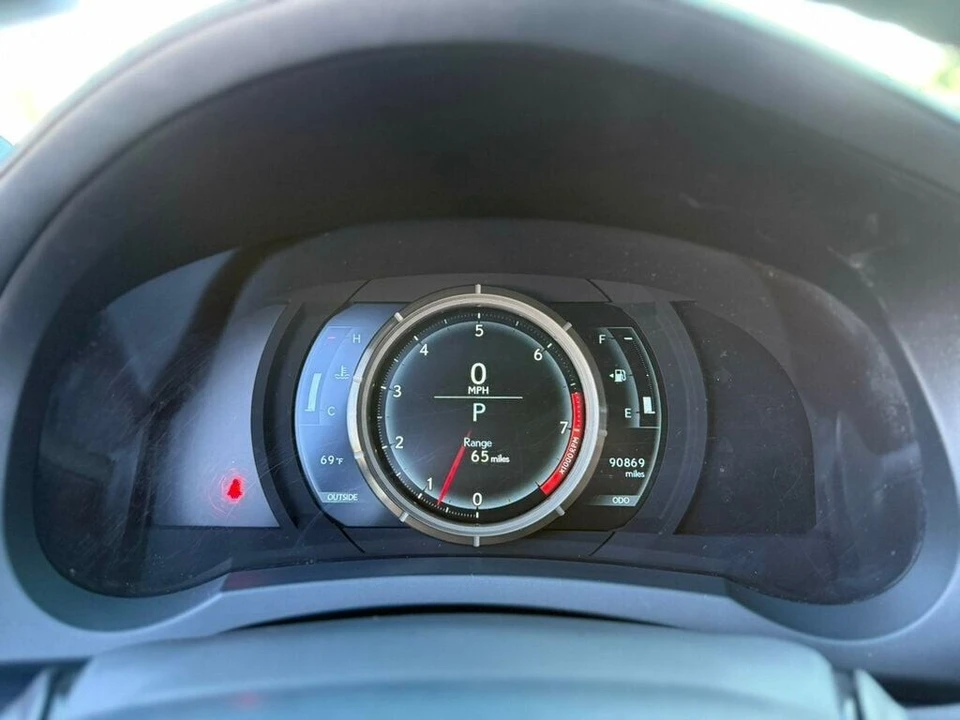 2015 Lexus IS 3rd Gen - Image 13 of 21