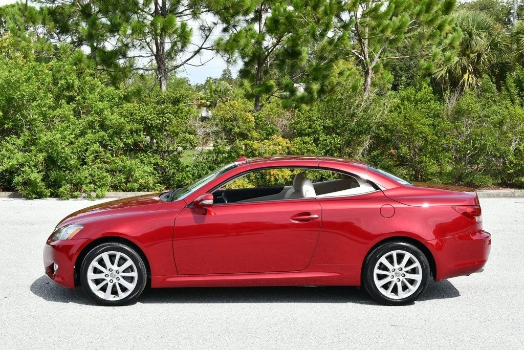 2015 Lexus IS 3rd Gen - Image 30 of 31