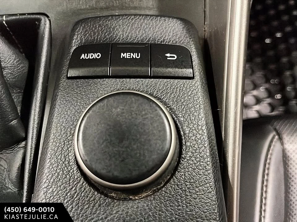 2015 Lexus IS 3rd Gen - Image 18 of 20