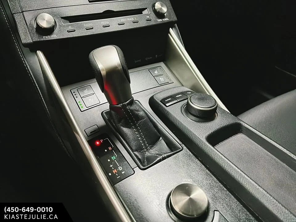 2015 Lexus IS 3rd Gen - Image 15 of 20